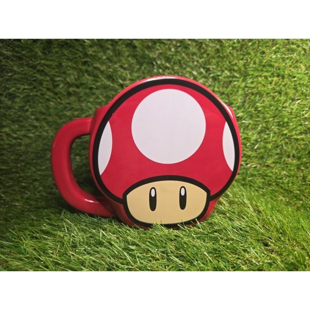 New 20 oz. Nintendo Super MARIO Red And White MUSHROOM coffee Mug Cup Paladone